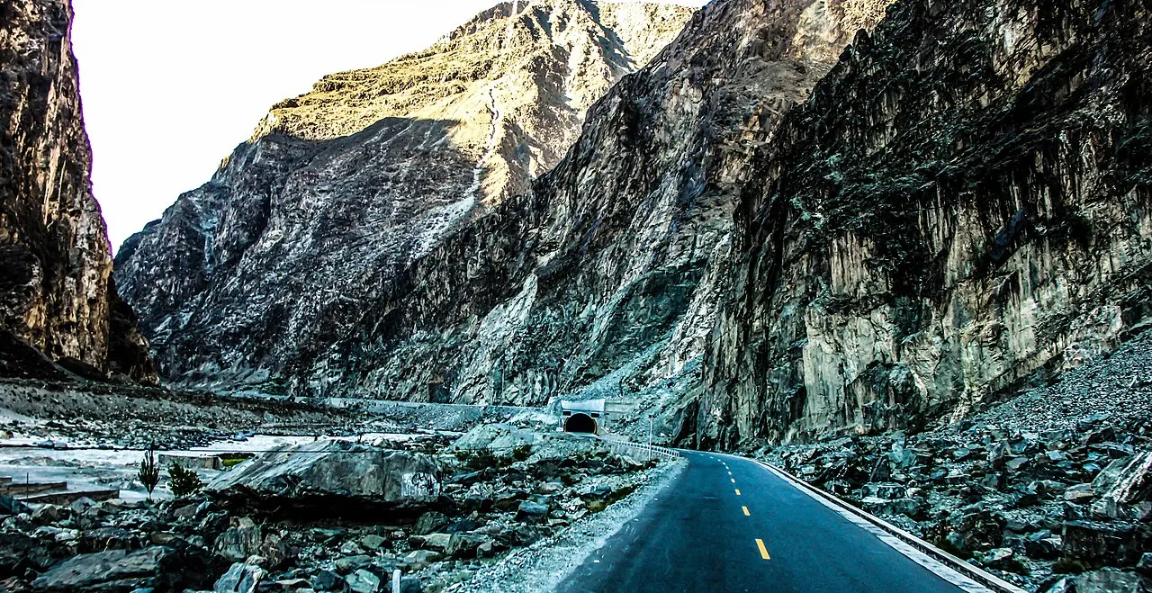 Roads & driving, China